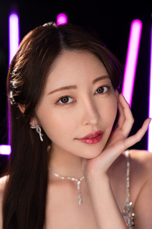 Falling for Mori Hinako in VR