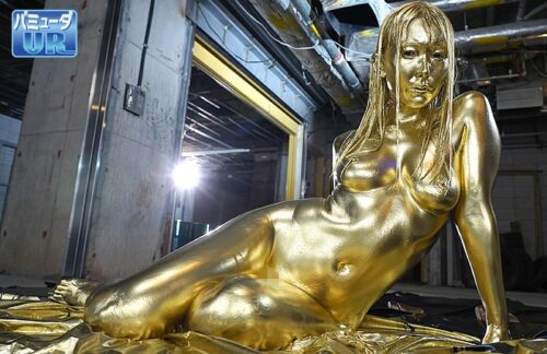 Gold Powder VR: Intimate First-Person Experience with Hatano Yui