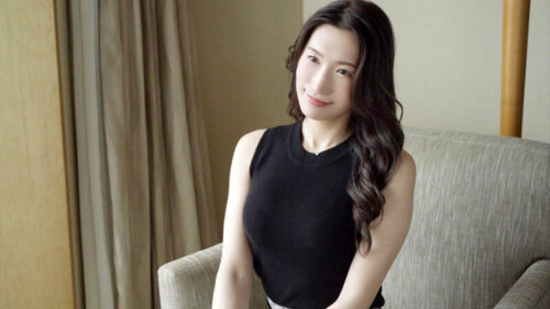 Married Woman's Petals: Maika Kotani