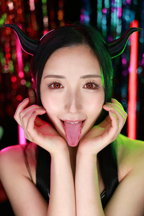 New Face-Focused Angle VR: Succubus Mina's Ejaculation Control
