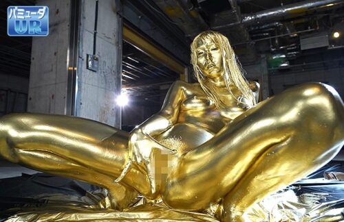 Gold Powder VR: Intimate First-Person Experience with Hatano Yui