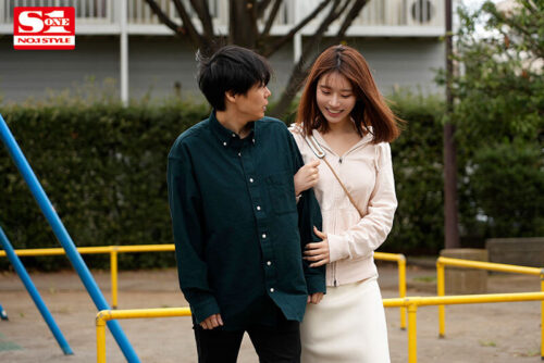 Year-End Miracle: A Lifetime with My Girlfriend's Best Friend, AV Actress Saika Kawakita