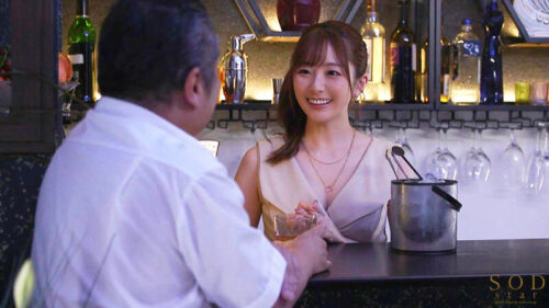 3-Day Secret Affair with a Spirited Single Mom Met at a Snack Bar