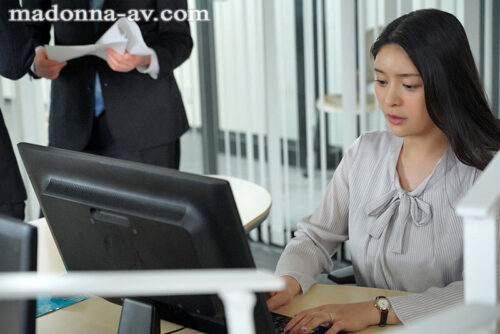 Female Boss Drowns in Twisted Discipline: SM Affair