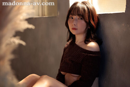 Debut: Kiho Hoshina, 32 - Pure-Hearted Married Daycare Worker