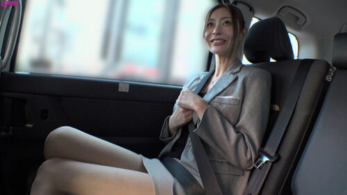 Married Woman Wanting Pleasure - Yurika, 41 Years Old