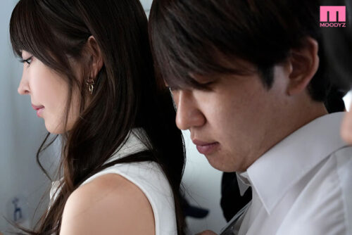 Female Teacher Hinako in Tight Skirt: Secret Creampie on the Commute Train