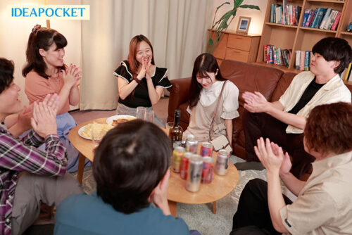 Pure Girlfriend Corrupted at Circle Meetup After Moving to Tokyo