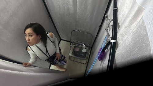 Busty Beauty's Changing Room: A Must-See for Chubby Lovers