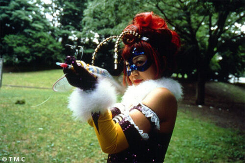 Quinbee Honey: Busty Cosplay Warrior