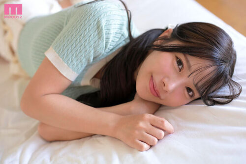Experience Princess Fukuda Yua's Ultimate Cute Smile in VR