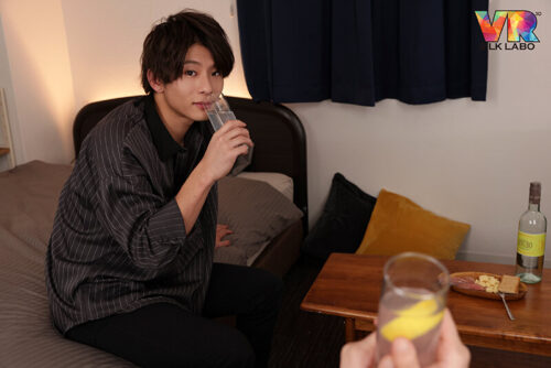 【VR】Toyed by Sweet Dominance: Luxurious First Time with Shionagi Reya