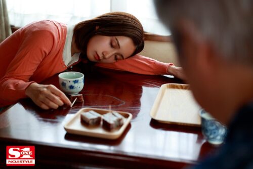 Beautiful Wife Seduced by Father-in-law's Passionate Tongue