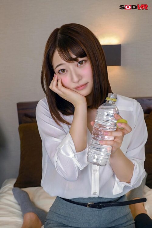 【VR】Caring for a Drunk New Employee at a Hotel - Nakayama Kotoba