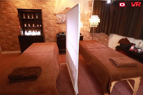 【VR】Couple Room NTR Massage 2: Creampie with Girlfriend Next Door