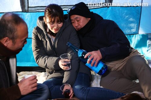 Neighborhood Camp NTR: Wife Creampied Repeatedly in Tent