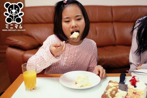 My Wife's Stepdaughter is Perfect - Yuu 147cm