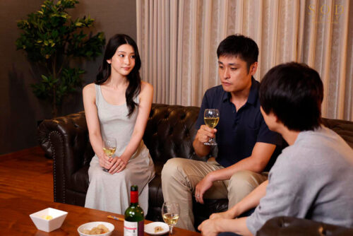 Personal Trainer's Secret Affair with Brother-in-Law During Work