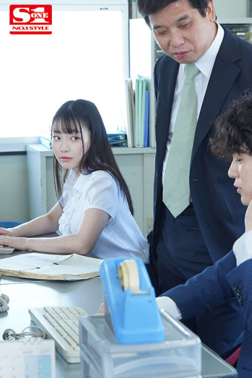 Shameful Pleasure: Curvy New Employee Seduced by Middle-Aged Boss on Business Trip