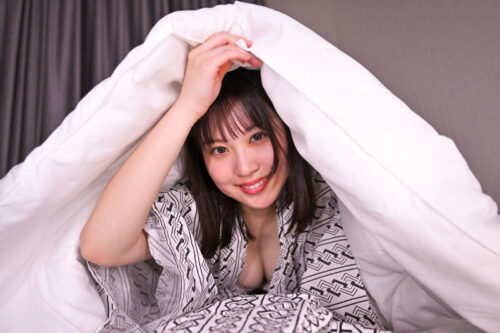 【VR】【8K】Sneaking Into My Crush's Futon on School Trip - Reverse Creampie!