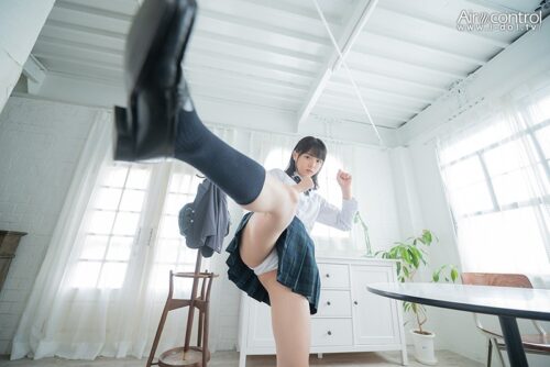 VR Room Date with Tsubasa in School Uniforms