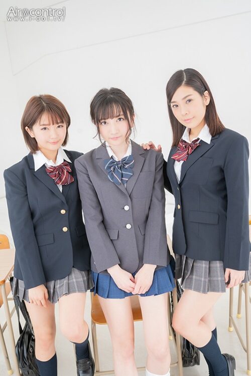 [VR] Virtual Girlfriend - Flirting with 3 Girls in School Uniforms